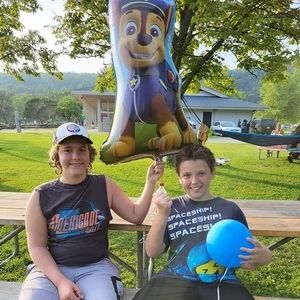 Meet your Posher, Lenora